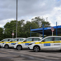 Detran Alagoas é o primeiro do Brasil a ofertar carros automáticos gratuitos para exames práticos